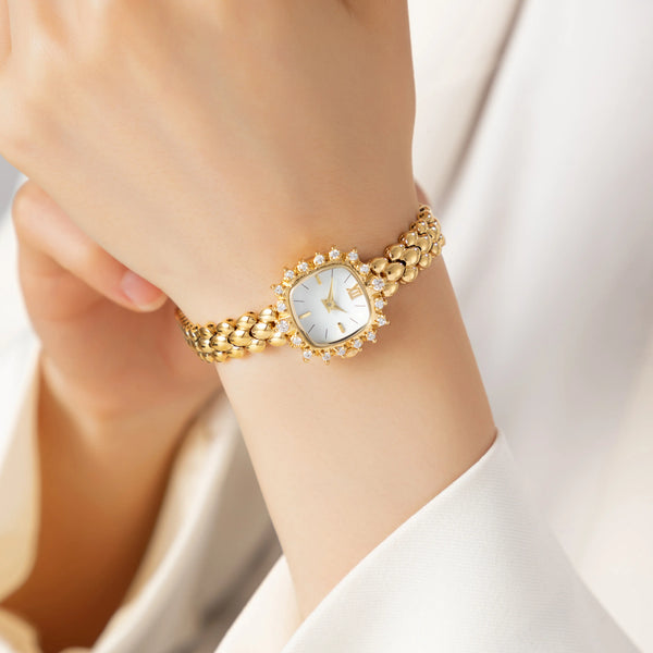 Reloj sofisticado con esfera redonda y acabado elegante